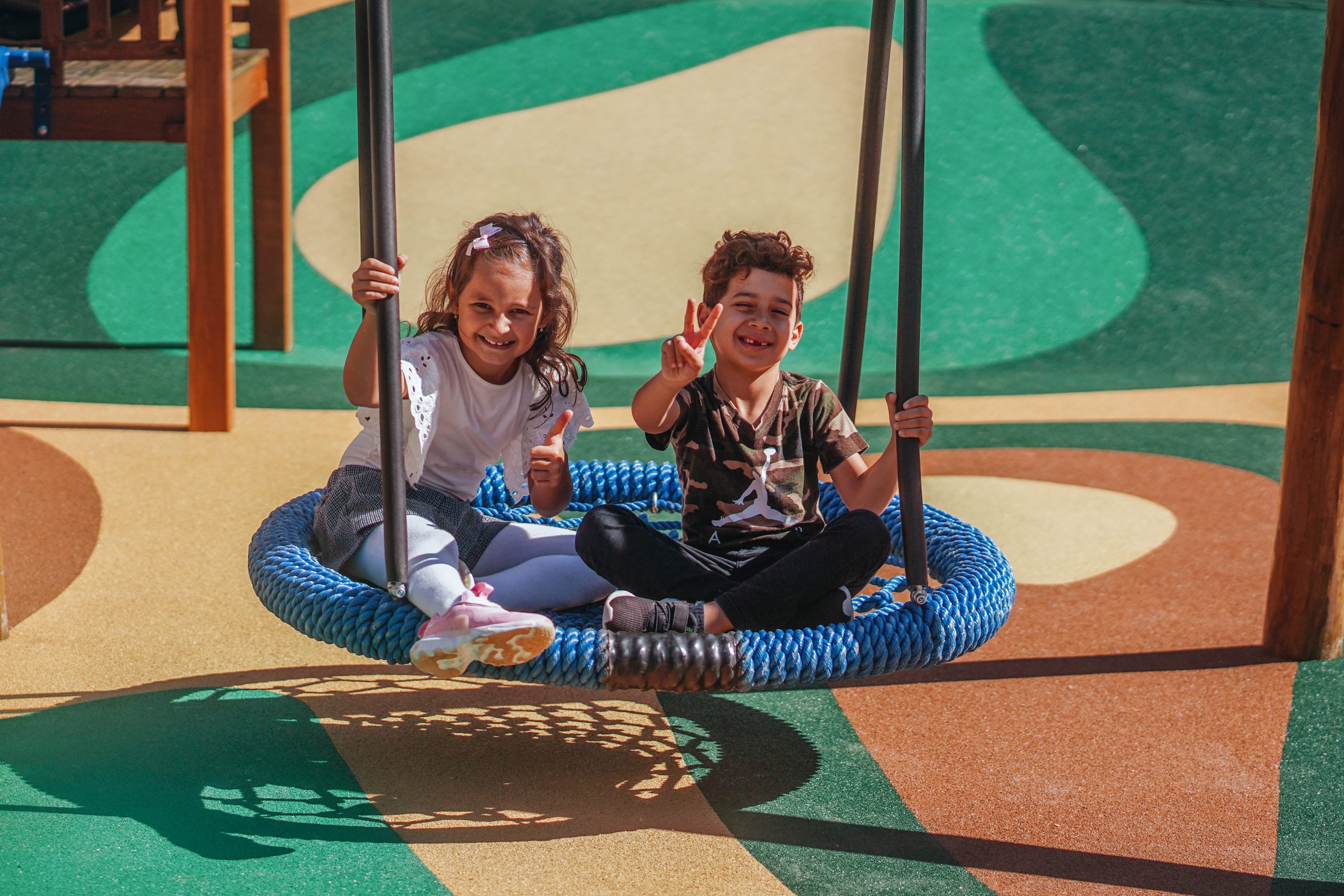 Conheça a História dos Playgrounds: Como Tudo Começou