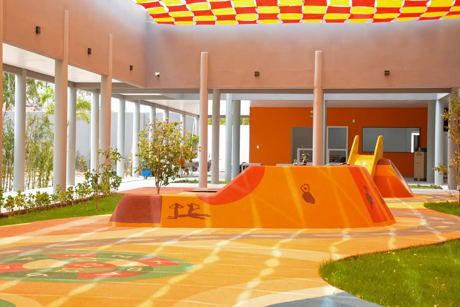 https://api.rubberbrasil.com.br/wp-content/uploads/2026/01/Maple-Bear-Arcoverde-02-1536x1026.webp