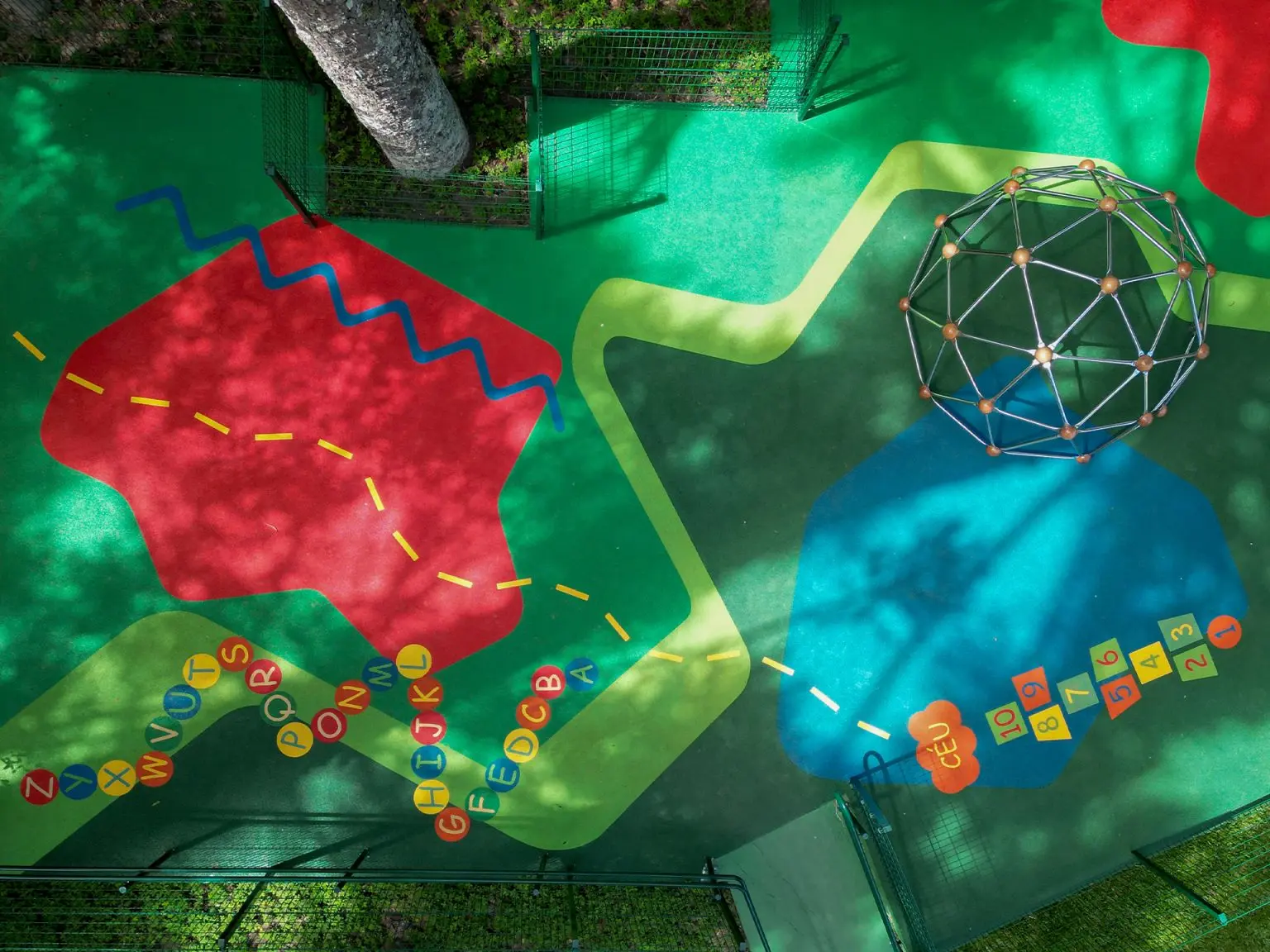 Playground Bom Jesus Divina Providência
